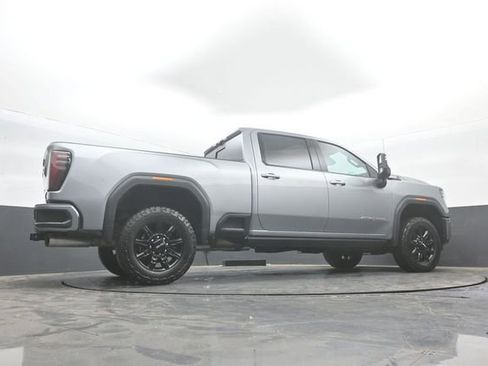 Used 2025 GMC Sierra 2500 AT4 w/ AT4 Premium Plus Package AWD/4WD image 40
