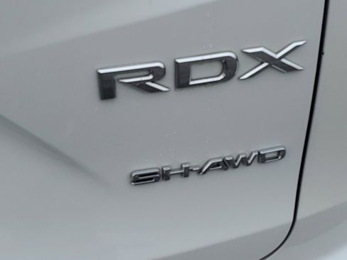 Used 2024 Acura RDX SH-AWD image 7