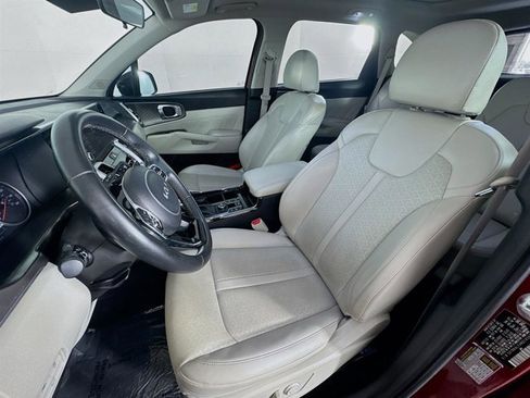 Used 2022 Kia Sorento SX image 12
