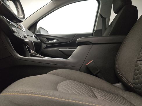 Used 2019 Chevrolet Equinox LT FWD image 17