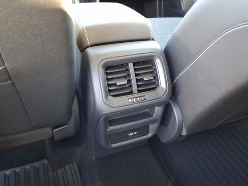 Used 2023 Volkswagen Taos SE image 6