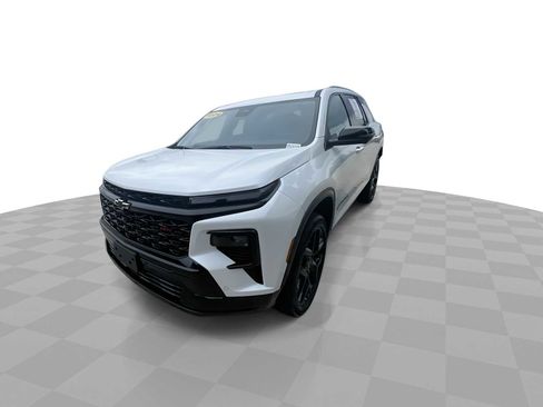 Certified 2024 Chevrolet Traverse RS image 4