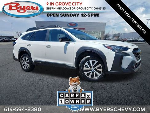 Used 2025 Subaru Outback Premium AWD/4WD image 1