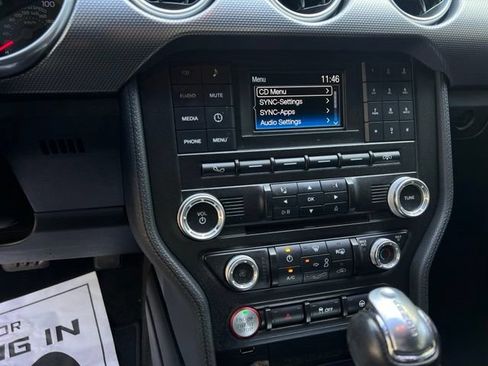 Used 2018 Ford Mustang GT RWD image 34