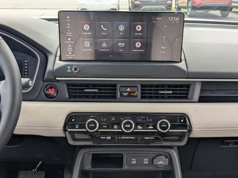 New 2026 Honda Pilot Touring image 18