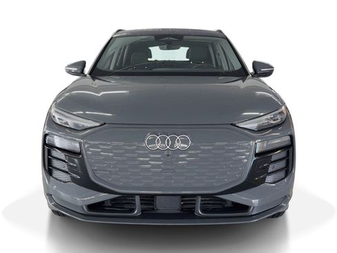 Used 2025 Audi Q6 e-tron Premium w/ Convenience Package image 6
