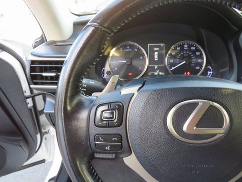 Used 2017 Lexus IS 200t image 32