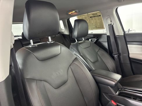 Used 2022 Jeep Compass Limited AWD/4WD image 28