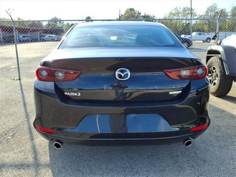 Used 2025 MAZDA MAZDA3 s image 8