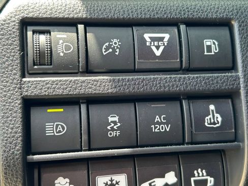 Used 2025 Toyota 4Runner TRD Sport AWD/4WD image 25