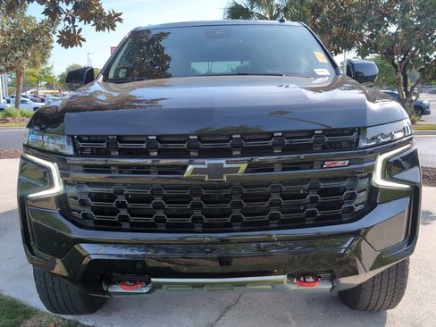Used 2024 Chevrolet Tahoe Z71 image 3