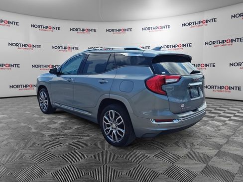 Used 2023 GMC Terrain Denali w/ Denali Premium Package AWD/4WD image 4