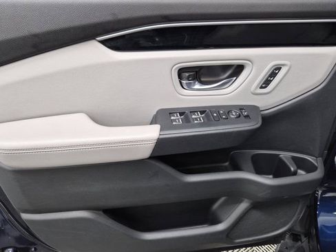 Used 2023 Honda Pilot EX-L image 18