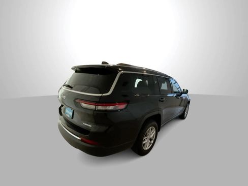 Used 2023 Jeep Grand Cherokee L Laredo image 8