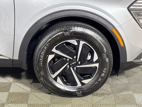 Certified 2025 Kia Sportage LX AWD/4WD image 23