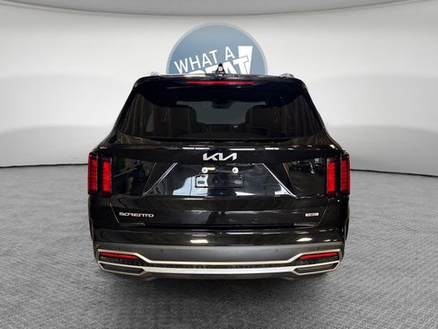Certified 2023 Kia Sorento EX image 5