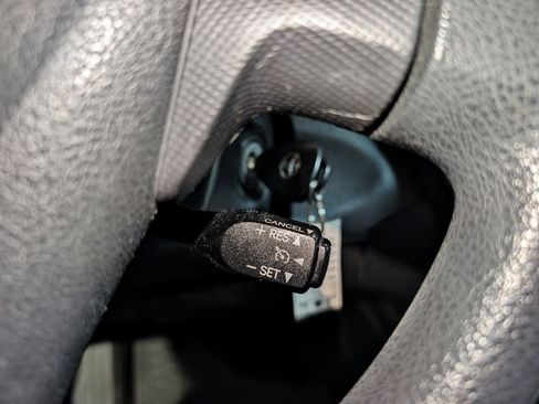 Used 2009 Toyota Matrix S image 39