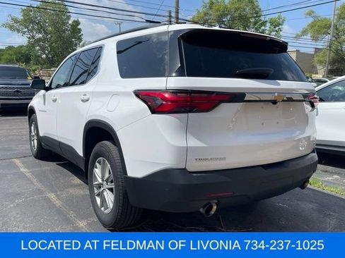 Certified 2023 Chevrolet Traverse LT FWD image 2