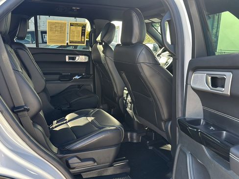 Used 2023 Ford Explorer ST w/ Equipment Group 401A image 22