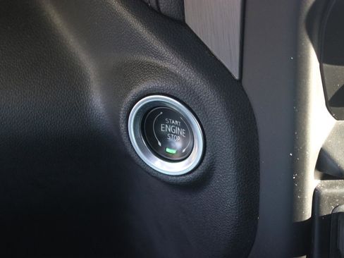 Used 2023 GMC Sierra 2500 Denali w/ Denali Ultimate Package image 31