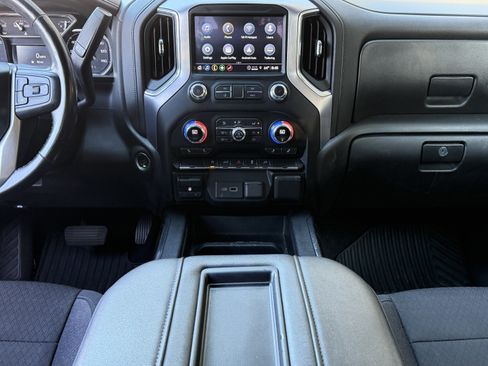 Used 2021 GMC Sierra 1500 Elevation w/ Preferred Package image 9