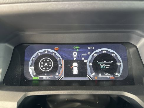 Used 2025 Toyota 4Runner Limited AWD/4WD image 26