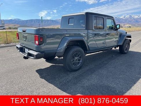 New 2025 Jeep Gladiator Sport AWD/4WD image 3