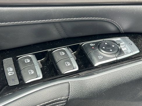 Certified 2026 Kia Sorento SX Prestige AWD/4WD image 13