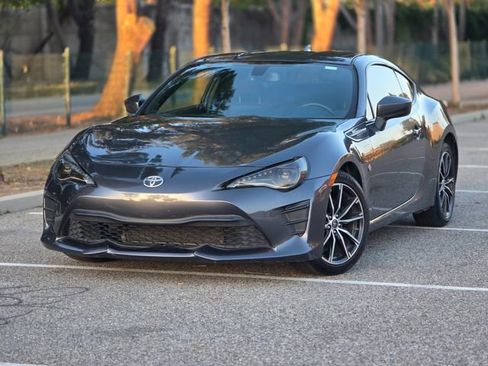 Used 2020 Toyota 86 RWD image 19