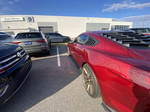 Used 2019 Ford Mustang Coupe w/ Equipment Group 101A image 7