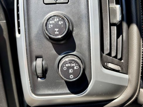 Used 2015 GMC Sierra 1500 SLT w/ Driver Alert Package AWD/4WD image 30