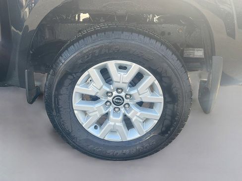 Used 2022 Nissan Frontier SV w/ Technology Package AWD/4WD image 31