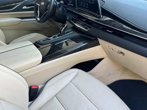 Certified 2023 Cadillac Escalade Premium Luxury w/ LPO, Floor Liner Package AWD/4WD image 17