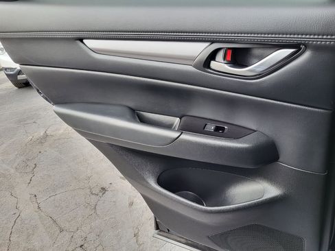 Used 2018 MAZDA CX-5 Touring w/ Preferred Equipment Package image 17