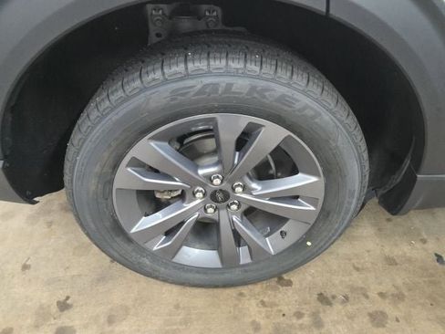 Used 2023 Ford Explorer XLT w/ Equipment Group 202A AWD/4WD image 9