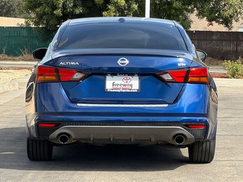 Used 2022 Nissan Altima 2.5 SR FWD image 6