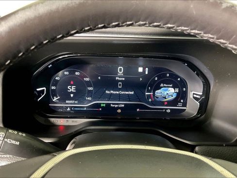Used 2022 GMC Yukon Denali AWD/4WD image 29