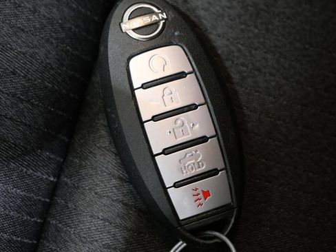 Used 2025 Nissan Altima 2.5 SV FWD image 25