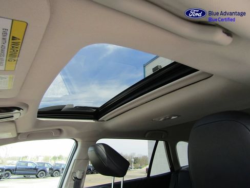 Used 2025 Subaru Outback Limited AWD/4WD image 16