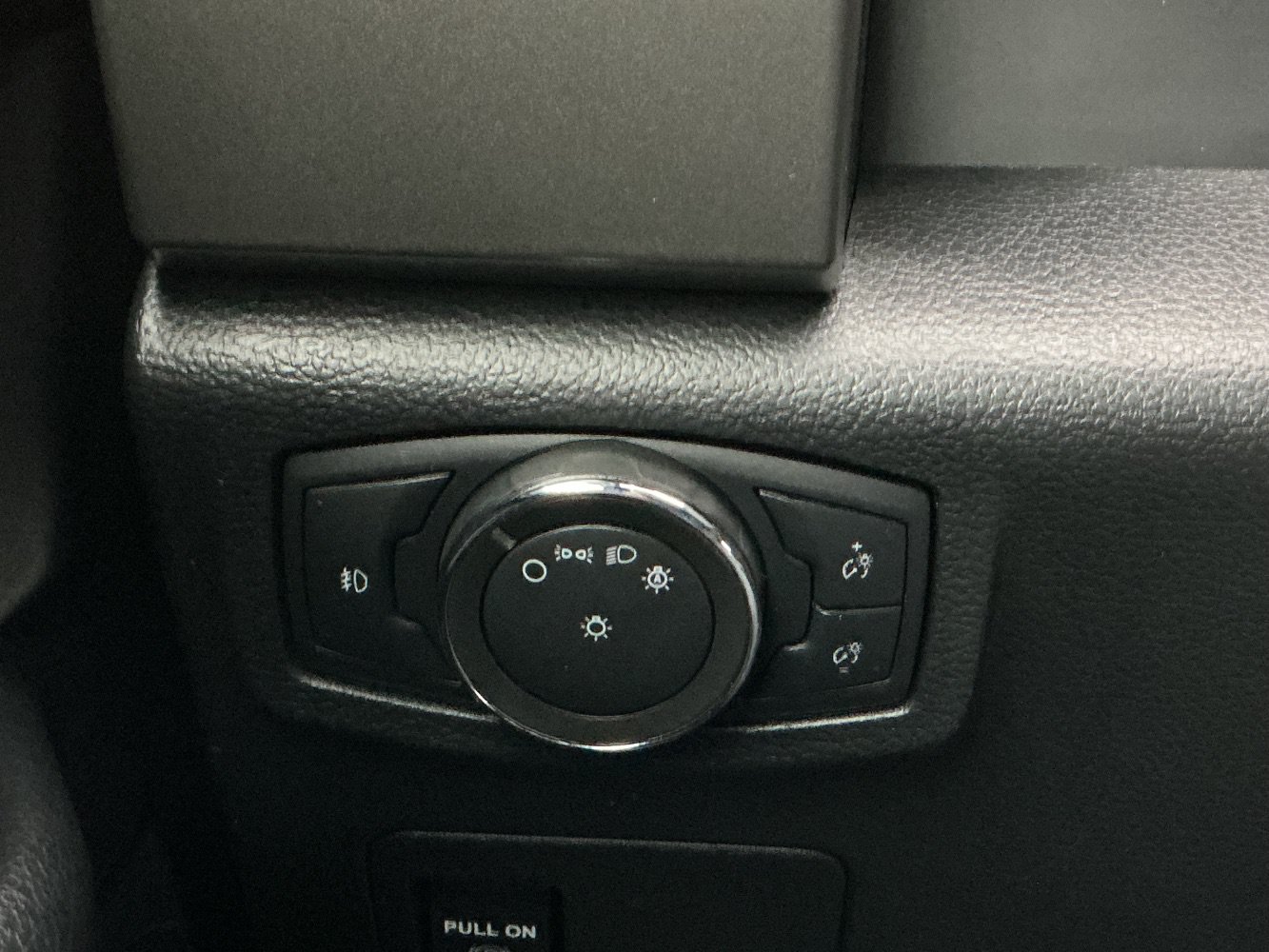 Used 2020 Ford Expedition XLT AWD/4WD image 37