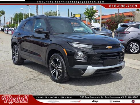 Used 2023 Chevrolet TrailBlazer LT w/ Convenience Package AWD/4WD image 1