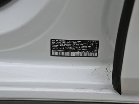 Used 2024 Volkswagen GTI SE image 24