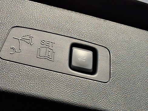 Certified 2023 Lincoln Corsair Reserve w/ Equipment Group 201A image 29