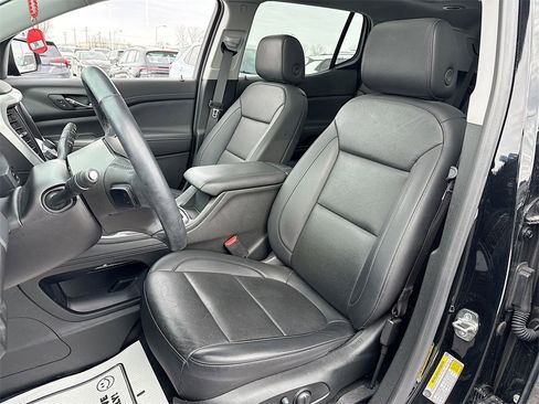 Used 2023 GMC Acadia SLT w/ Elevation Edition image 11