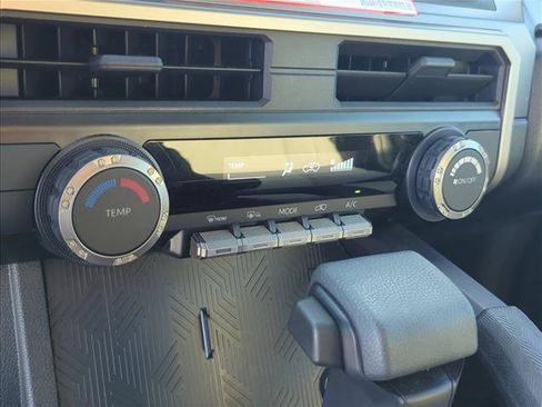 Certified 2025 Toyota 4Runner SR5 AWD/4WD image 21