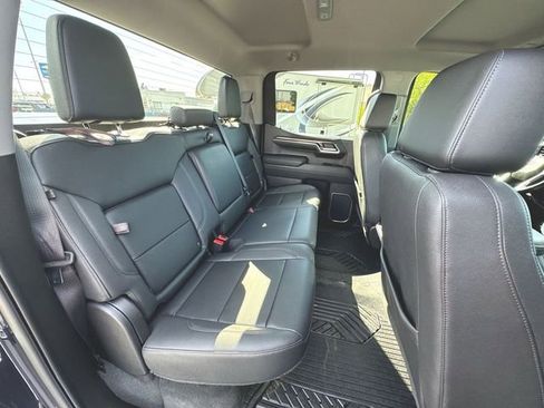 Used 2023 Chevrolet Silverado 1500 LTZ AWD/4WD image 26