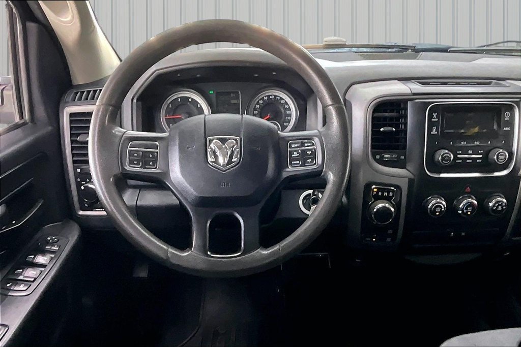 Used 2017 RAM 1500 ST w/ SXT Appearance Group AWD/4WD image 8