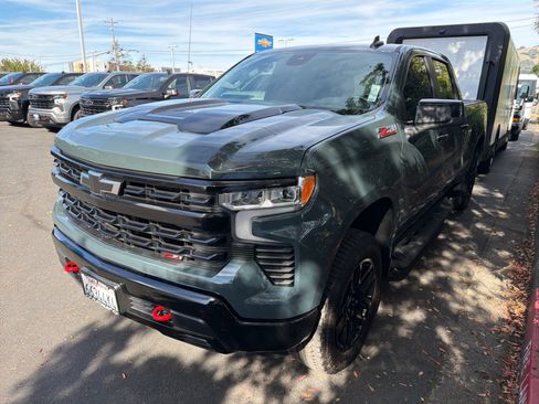 Used 2026 Chevrolet Silverado 1500 LT Trail Boss AWD/4WD image 3