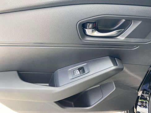 Certified 2025 Honda Accord SE image 12