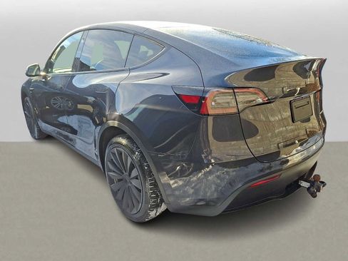 Used 2024 Tesla Model Y Long Range image 5